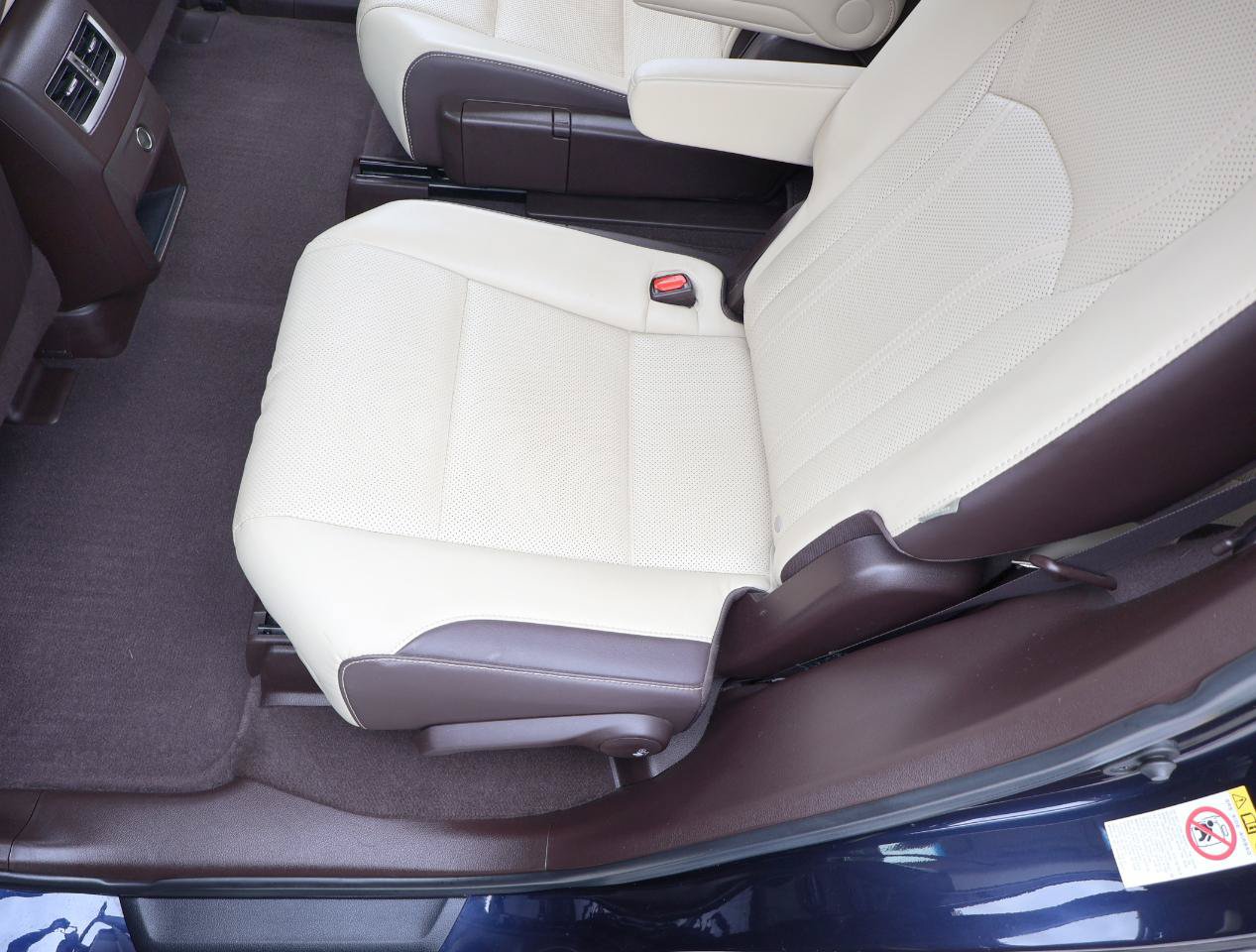 Used 2019 Lexus RX 350L FWD image 47