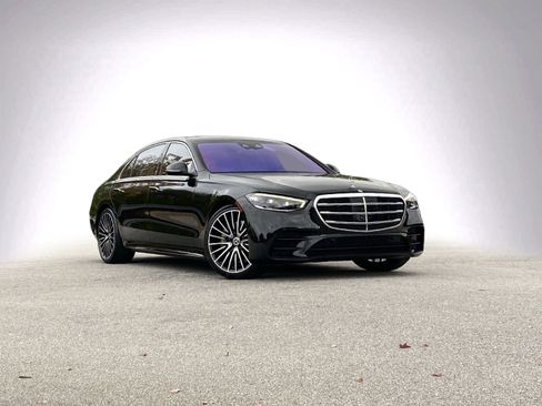 Used 2022 Mercedes-Benz S 580 S 580 image 2