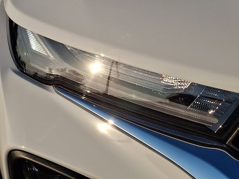Certified 2023 Chevrolet TrailBlazer LT FWD image 9
