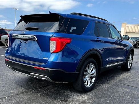 Used 2020 Ford Explorer XLT w/ Equipment Group 202A AWD/4WD image 6