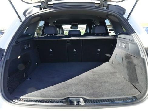 Certified 2025 Mercedes-Benz GLC 300 image 28