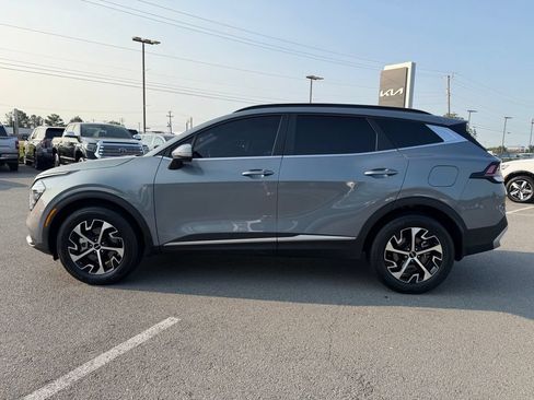 Certified 2025 Kia Sportage EX w/ Premium Package AWD/4WD image 4