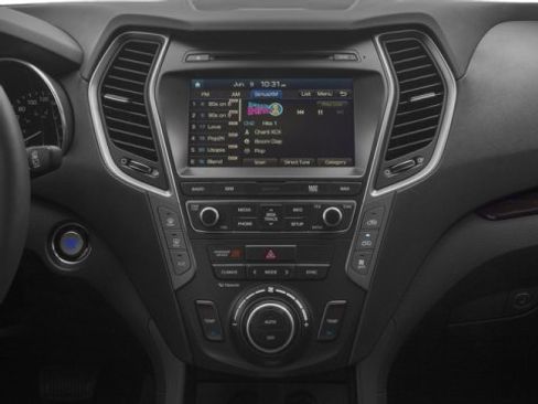 Used 2018 Hyundai Santa Fe Limited image 13