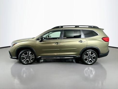 Used 2024 Subaru Ascent Touring AWD/4WD image 4