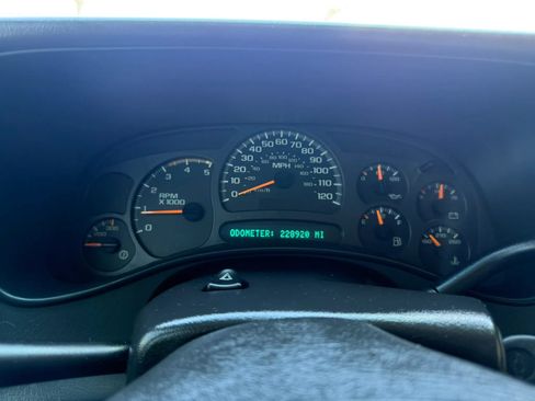 Used 2003 Chevrolet Silverado 3500 LS RWD image 22