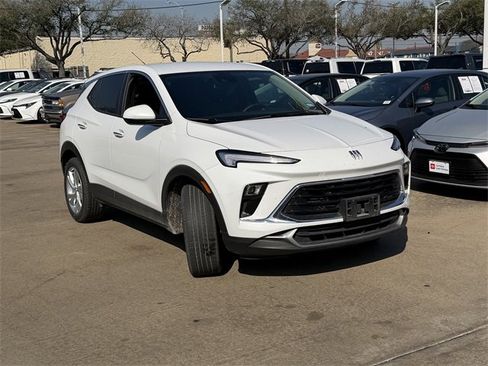 Used 2025 Buick Encore GX Preferred image 3