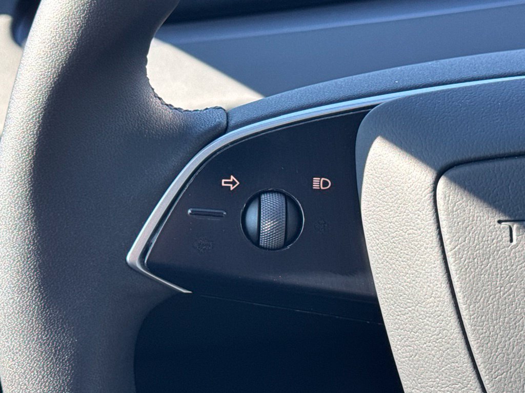 Used 2025 Tesla Model 3 Long Range RWD image 15