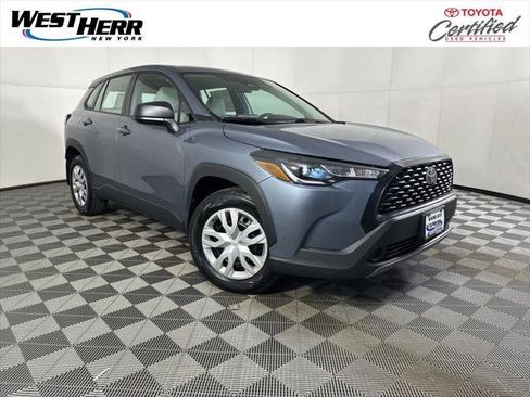 Certified 2023 Toyota Corolla Cross L image 1