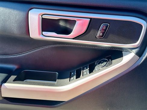 Used 2023 Ford Explorer XLT w/ Equipment Group 202A image 21