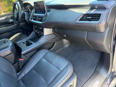 Used 2023 Chevrolet Suburban RST w/ Luxury Package AWD/4WD image 10