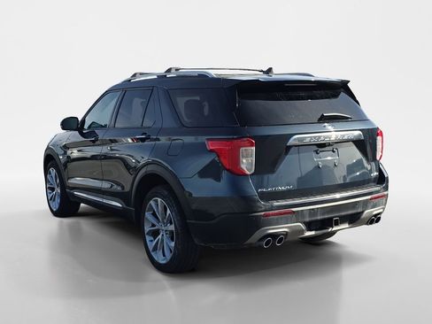Used 2023 Ford Explorer Platinum w/ Premium Technology Package image 3