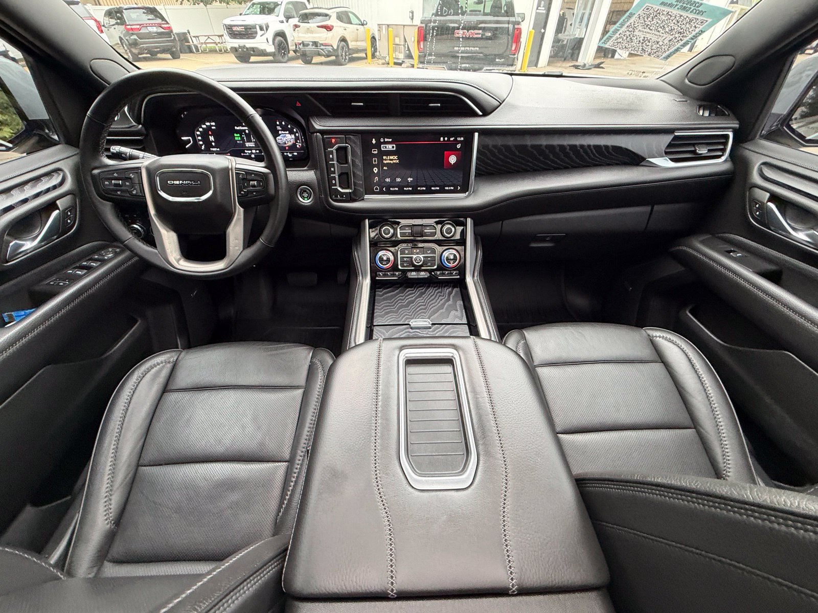 Used 2023 GMC Yukon Denali w/ Max Trailering Package AWD/4WD image 20