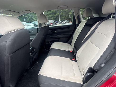 Used 2025 Honda CR-V LX image 8