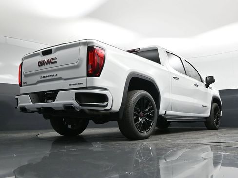 Used 2023 GMC Sierra 1500 Denali AWD/4WD image 56