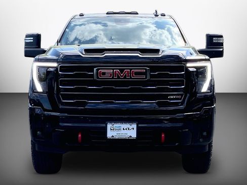 Used 2025 GMC Sierra 2500 AT4 w/ AT4 Premium Plus Package AWD/4WD image 5