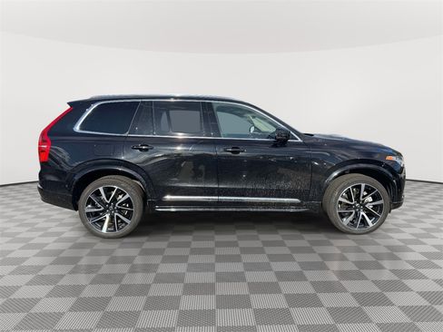 Certified 2024 Volvo XC90 B6 Ultimate w/ Protection Package Premier image 3