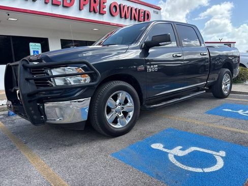 Used 2017 RAM 1500 Big Horn AWD/4WD image 3