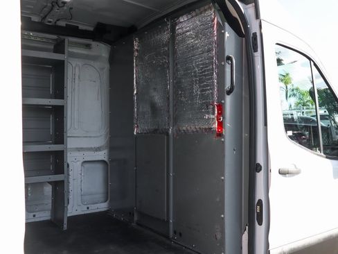 Used 2021 Ford Transit 250 Medium Roof image 13