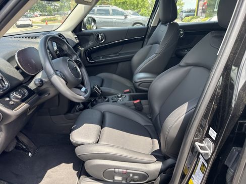 Used 2024 MINI Cooper Countryman S w/ Premium Package FWD image 7