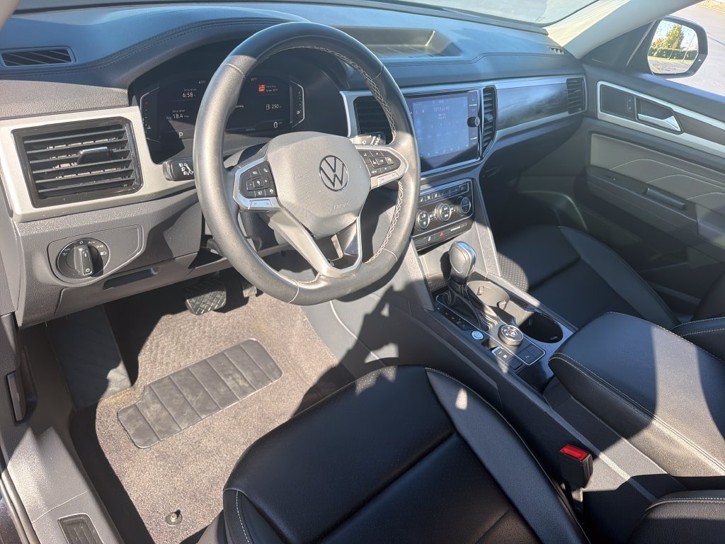 Certified 2023 Volkswagen Atlas SE w/ Panoramic Sunroof Package AWD/4WD image 8