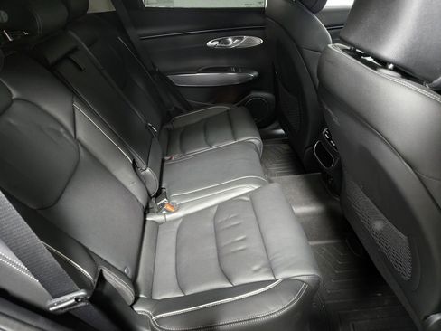 Used 2023 Genesis GV70 2.5T w/ Advanced Package image 52