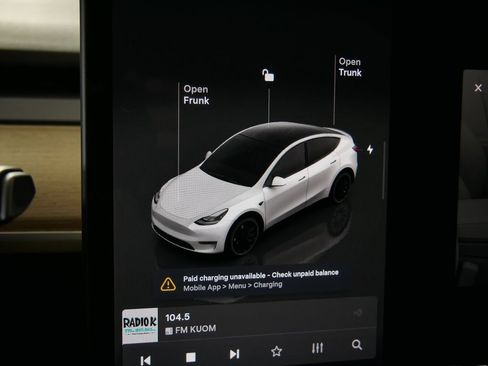 Used 2022 Tesla Model Y Performance AWD/4WD image 25