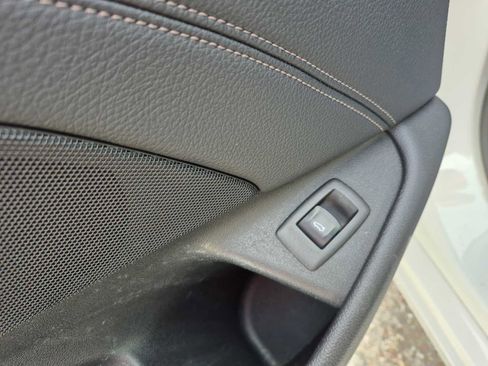 Used 2020 BMW 530i xDrive w/ Convenience Package image 14