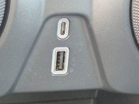 Used 2022 Chevrolet Blazer LT image 27