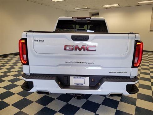 Used 2023 GMC Sierra 1500 Denali image 5