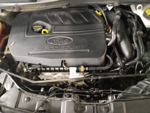 Used 2018 Ford Escape SE FWD image 30