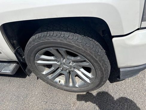 Used 2018 Chevrolet Silverado 1500 High Country AWD/4WD image 10