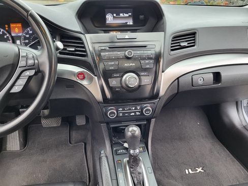Used 2016 Acura ILX image 10
