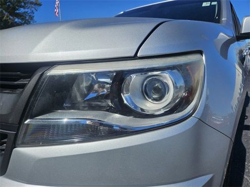 Used 2017 Chevrolet Colorado Z71 image 8