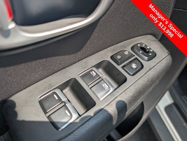 Used 2019 Kia Soul + FWD image 15
