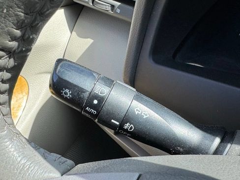 Used 2007 Toyota Camry XLE FWD image 27