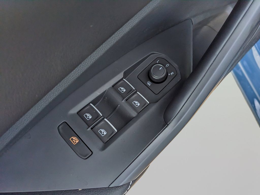Certified 2026 Volkswagen Jetta S FWD image 20