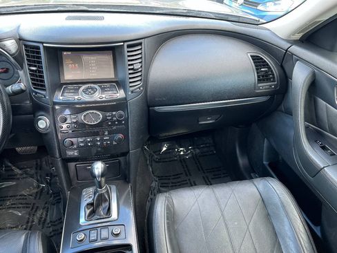 Used 2010 INFINITI FX35 AWD w/ Premium Pkg image 32