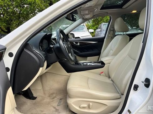 Used 2018 INFINITI Q50 Luxe w/ Cargo Package (L95) RWD image 7