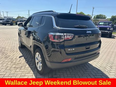 Certified 2025 Jeep Compass Latitude AWD/4WD image 8