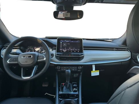 New 2026 Jeep Compass Limited image 30