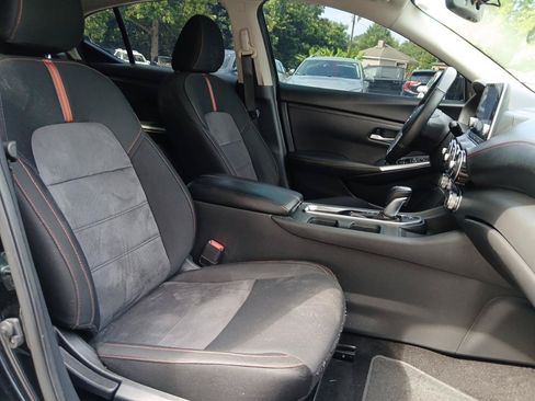 Used 2024 Nissan Sentra SR FWD image 17