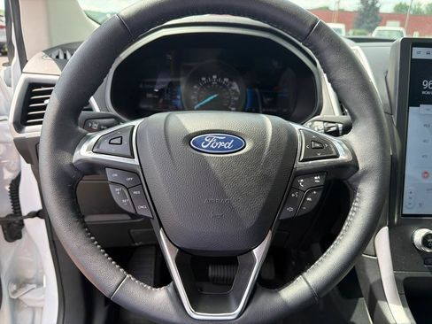 Used 2024 Ford Edge SEL w/ Convenience Package AWD/4WD image 13
