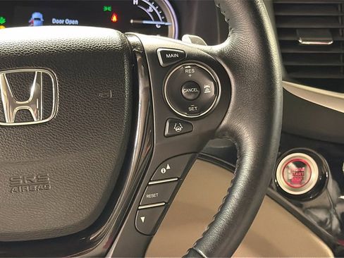 Used 2017 Honda Pilot Elite image 23