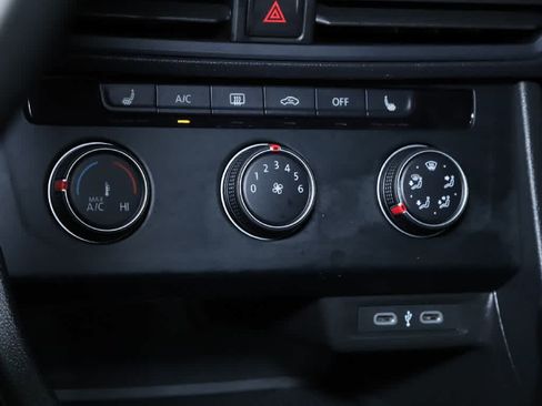 Certified 2024 Volkswagen Jetta Sport FWD image 26