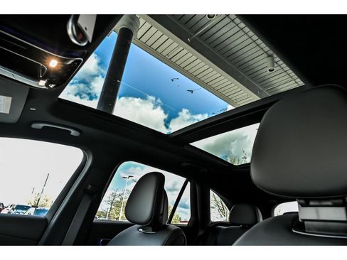New 2026 Mercedes-Benz GLC 300 4MATIC image 8