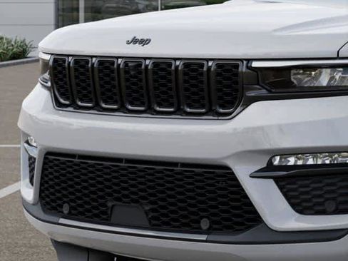 New 2025 Jeep Grand Cherokee Limited w/ Luxury Tech Group II image 20