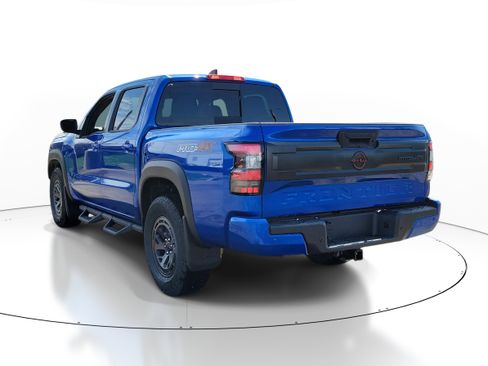 Used 2025 Nissan Frontier PRO-4X w/ Pro Premium Package image 3