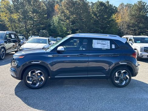 New 2026 Hyundai Venue SEL image 2