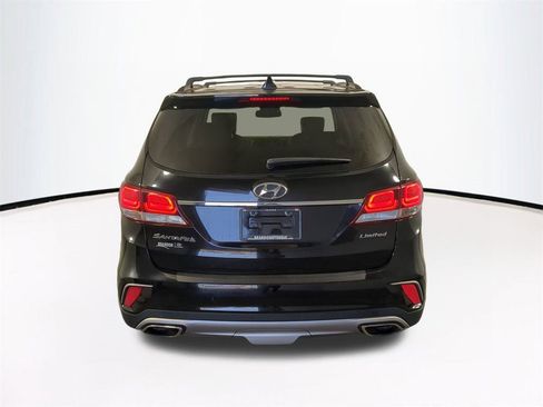 Used 2017 Hyundai Santa Fe Limited image 6