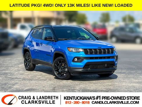Used 2023 Jeep Compass Latitude w/ Convenience Group AWD/4WD image 1